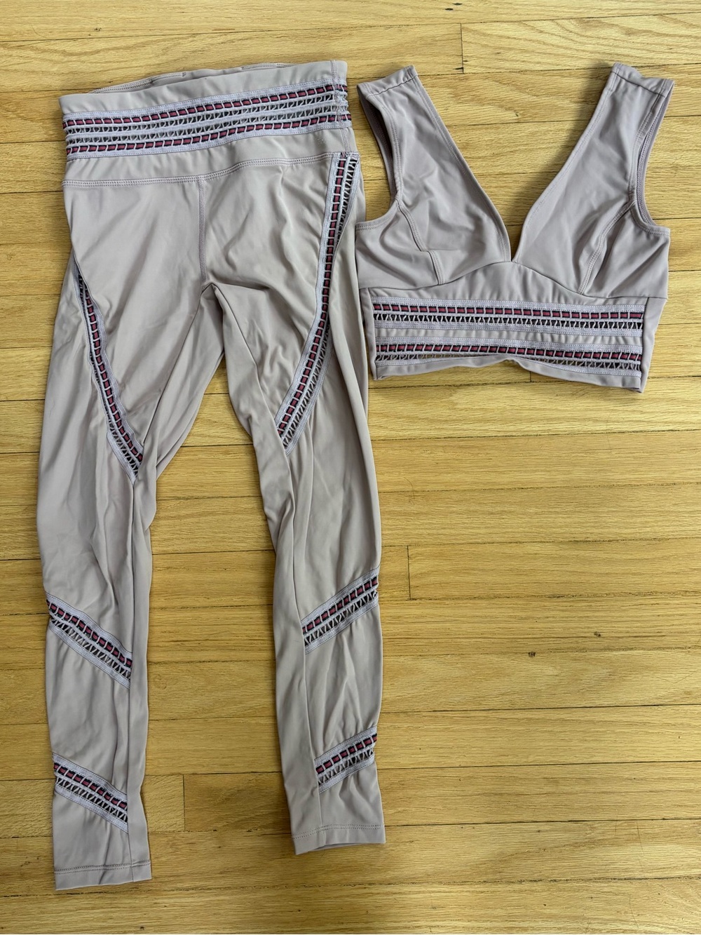 ✨Unique✨ FP Movement Set - Picture 2 of 8